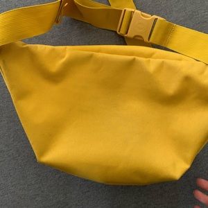 Used Herschel fanny pack (bought used)